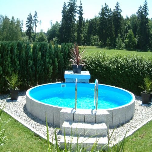 Poolzon Fun-Zon round steel wall pool 400 cm across and 120 cm deep with a bead-fitted liner